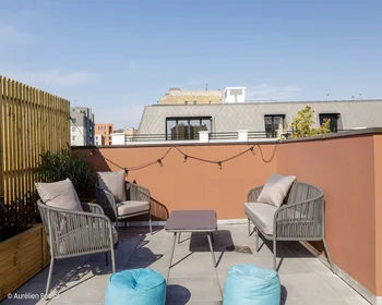 Private room at Avenue Sainte-Anne, image 13 of 23