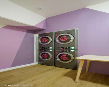 Private room at Avenue Sainte-Anne, image 19 of 23