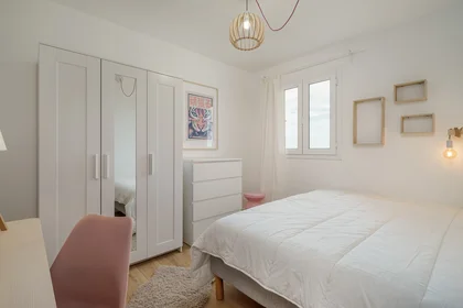 Privatzimmer in der 7 rue Achille emperaire, bild 7 von 9
