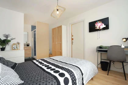 Habitación privada en 3 Av. Gergaud, 44300 Nantes, France, imagen 2 de 13