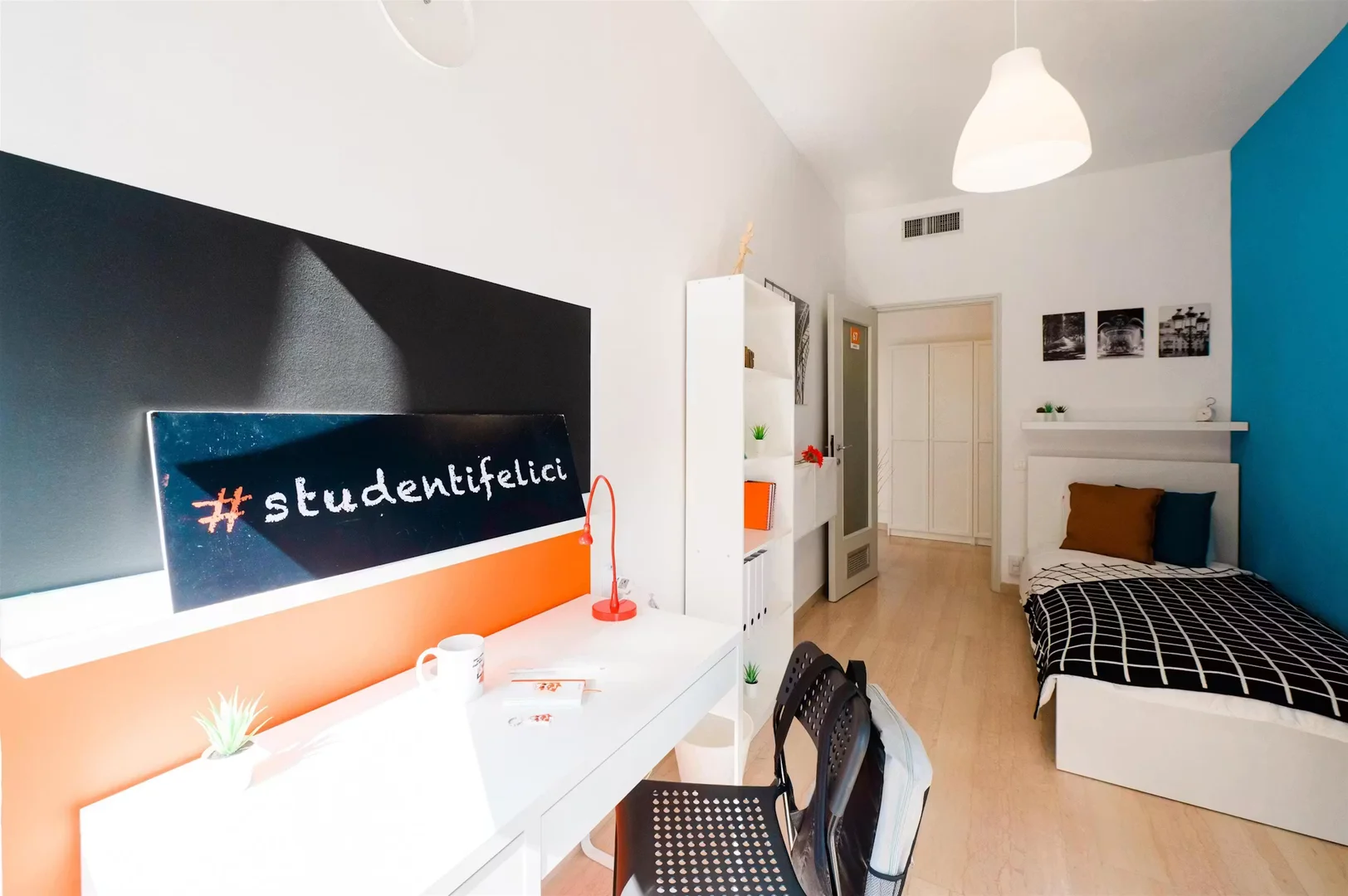 Camera per studenti in con servizi moderni