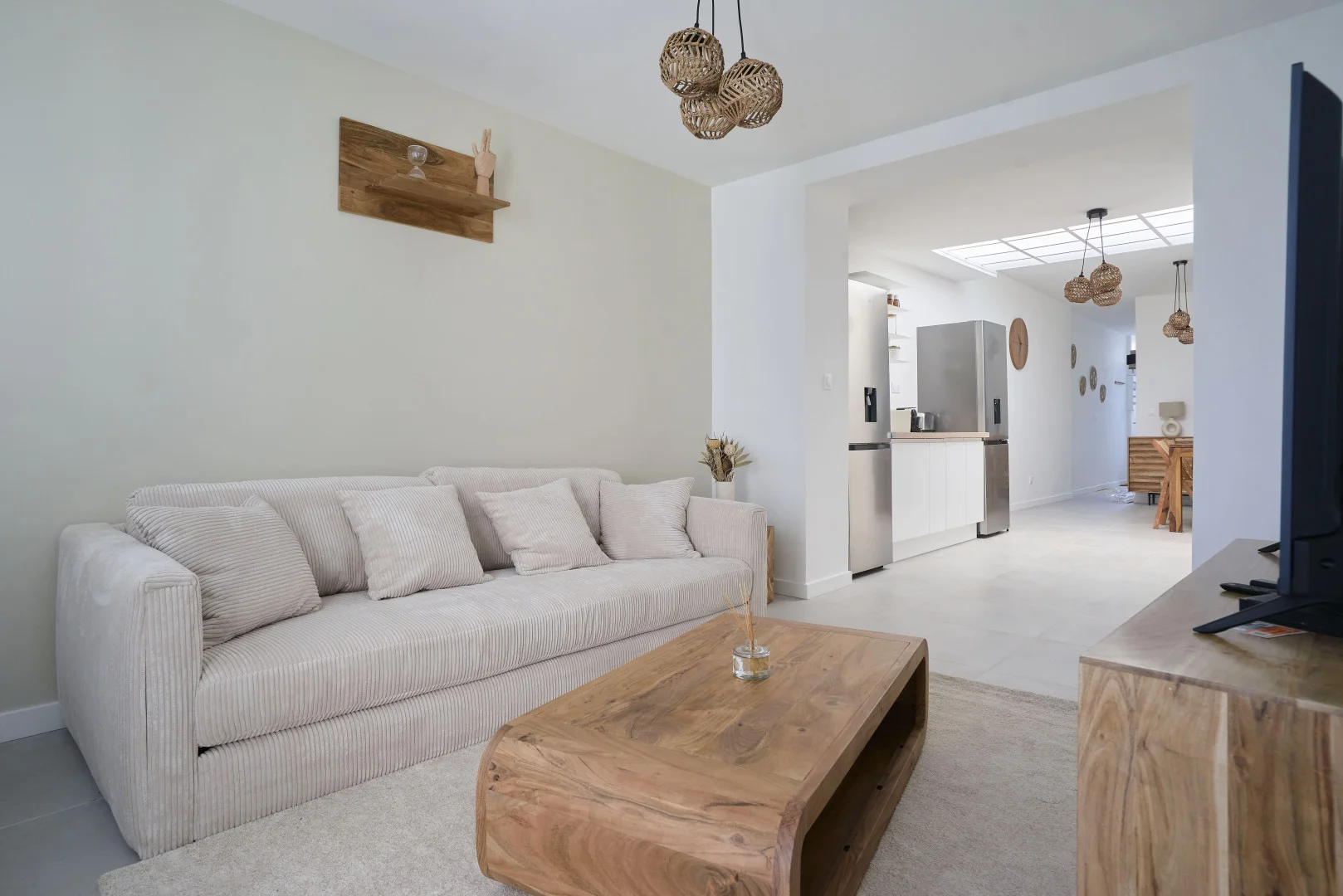 Habitación estudiantil luminosa y aireada con fácil acceso a la universidad en 