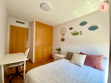 Privatzimmer in der C/ del Pintor Soler Blasco, 1, 12003 Castelló de la Plana, Castelló, Spain, bild 1 von 6