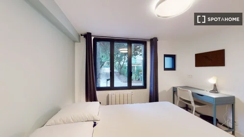 Özel oda konumu b rue Pierre Honfroy, 3 19 görüntüsü