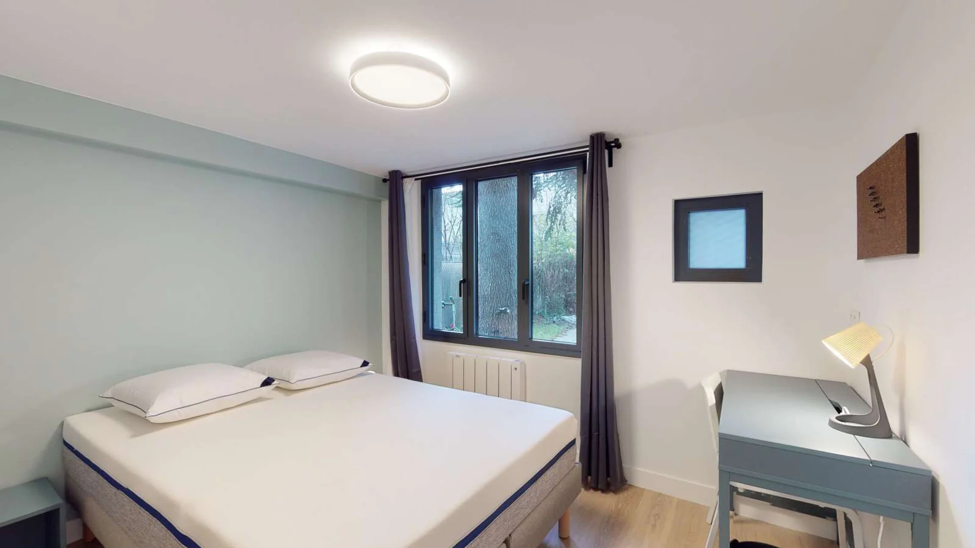 Komfortables und geräumiges Studentenzimmer in