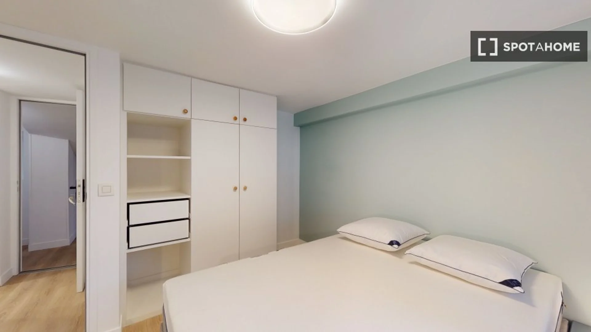 Preisgünstiges Studentenzimmer in günstiger Lage in