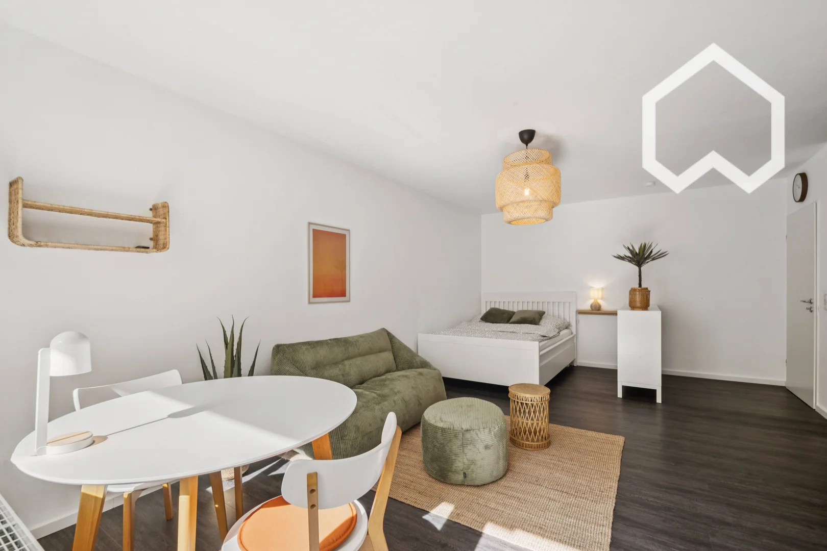 Cómodo estudio para vivir como estudiante en 