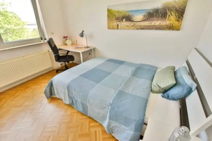Quarto privado em Rue George C. Marshall, imagem 1 de 10