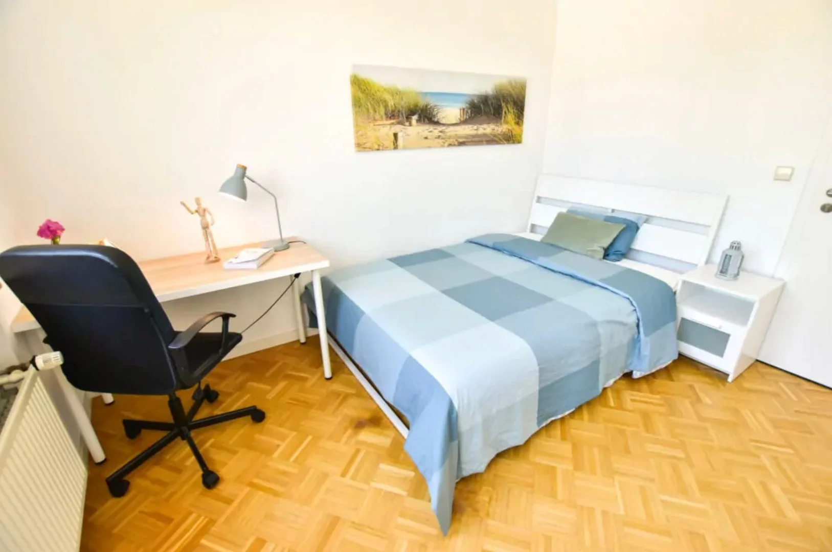 Camera per studenti economica con posizione comoda a 