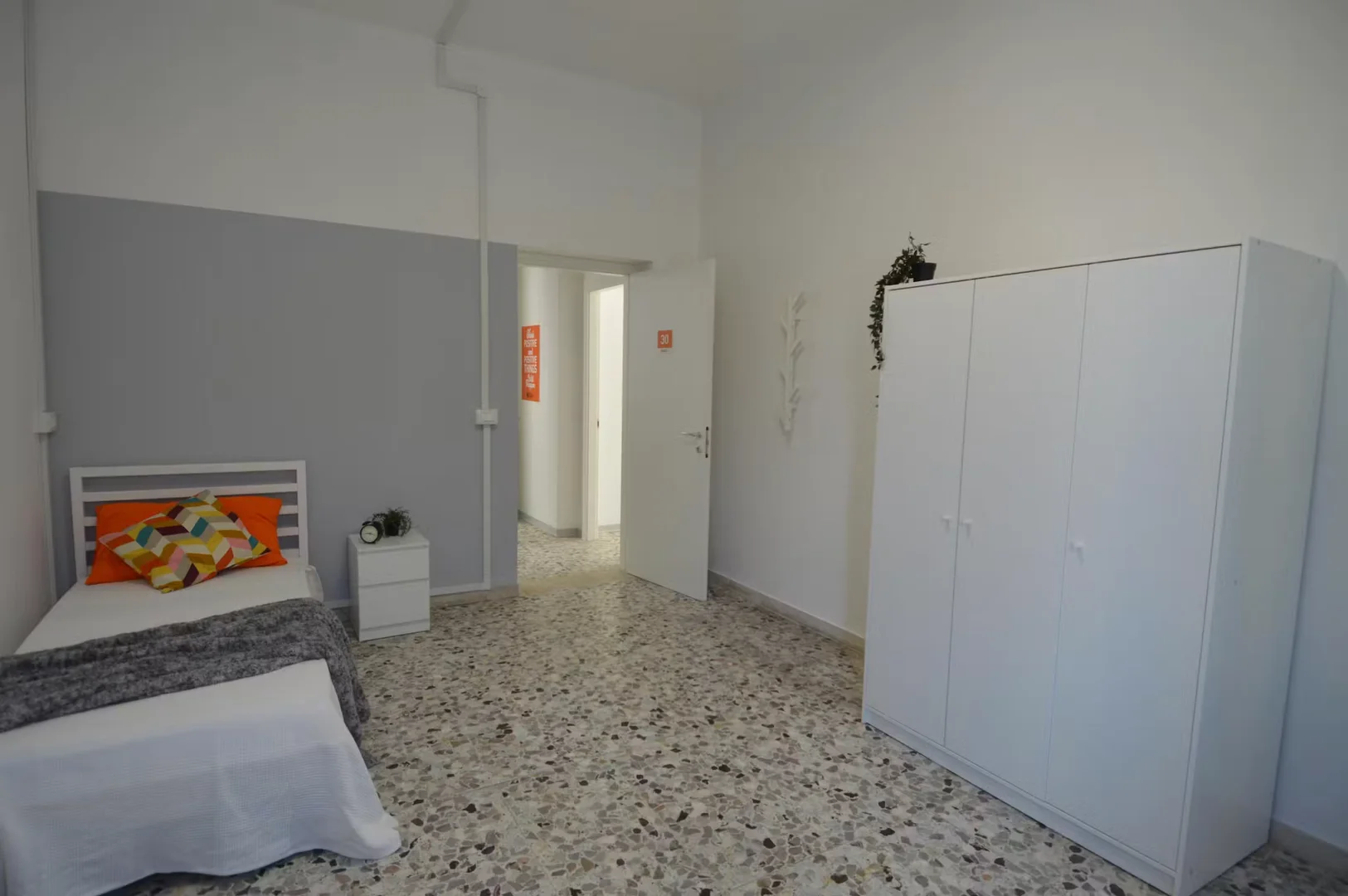 Preisgünstiges Studentenzimmer in günstiger Lage in