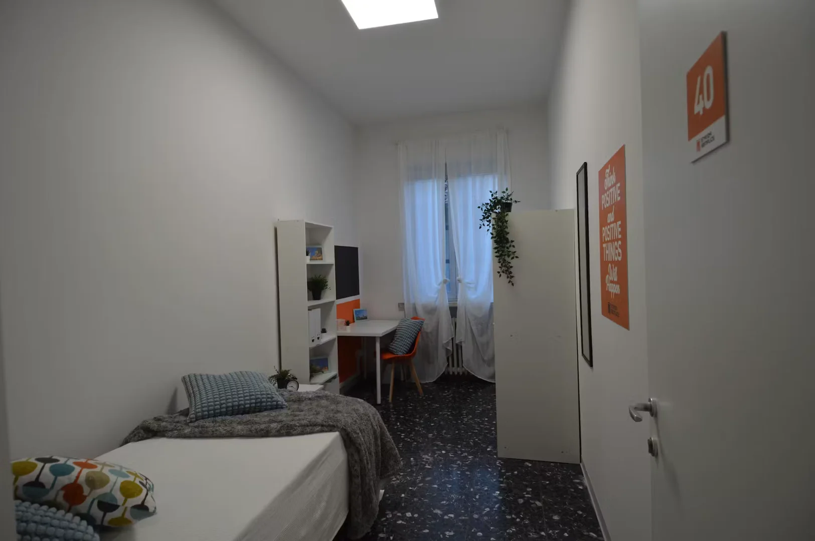 Studentenfreundliches Zimmer in  mit modernen Annehmlichkeiten