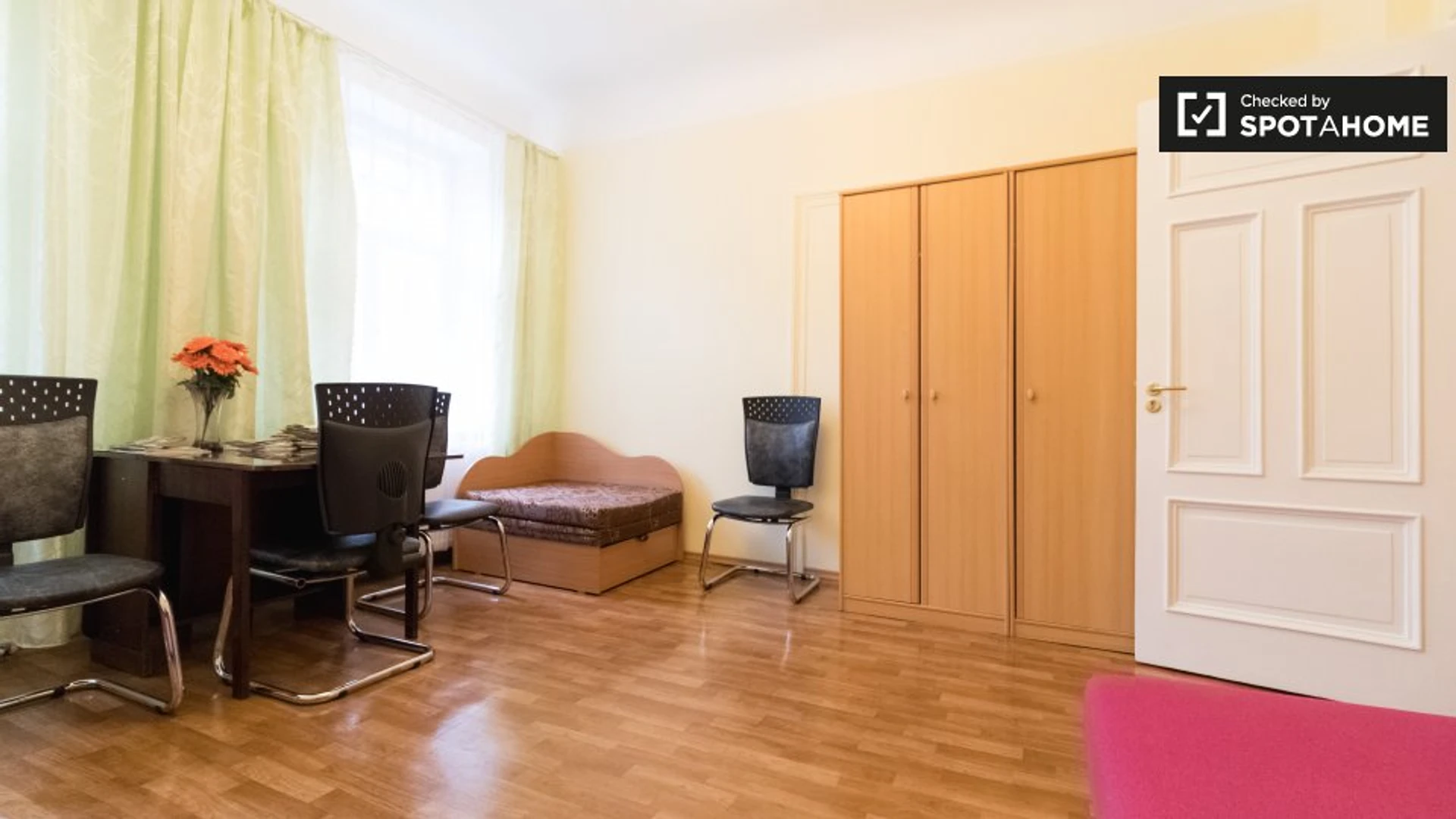 3 Zimmer Unterkunft in Rīga