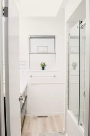 Privatzimmer in der 15th Street East, bild 29 von 29