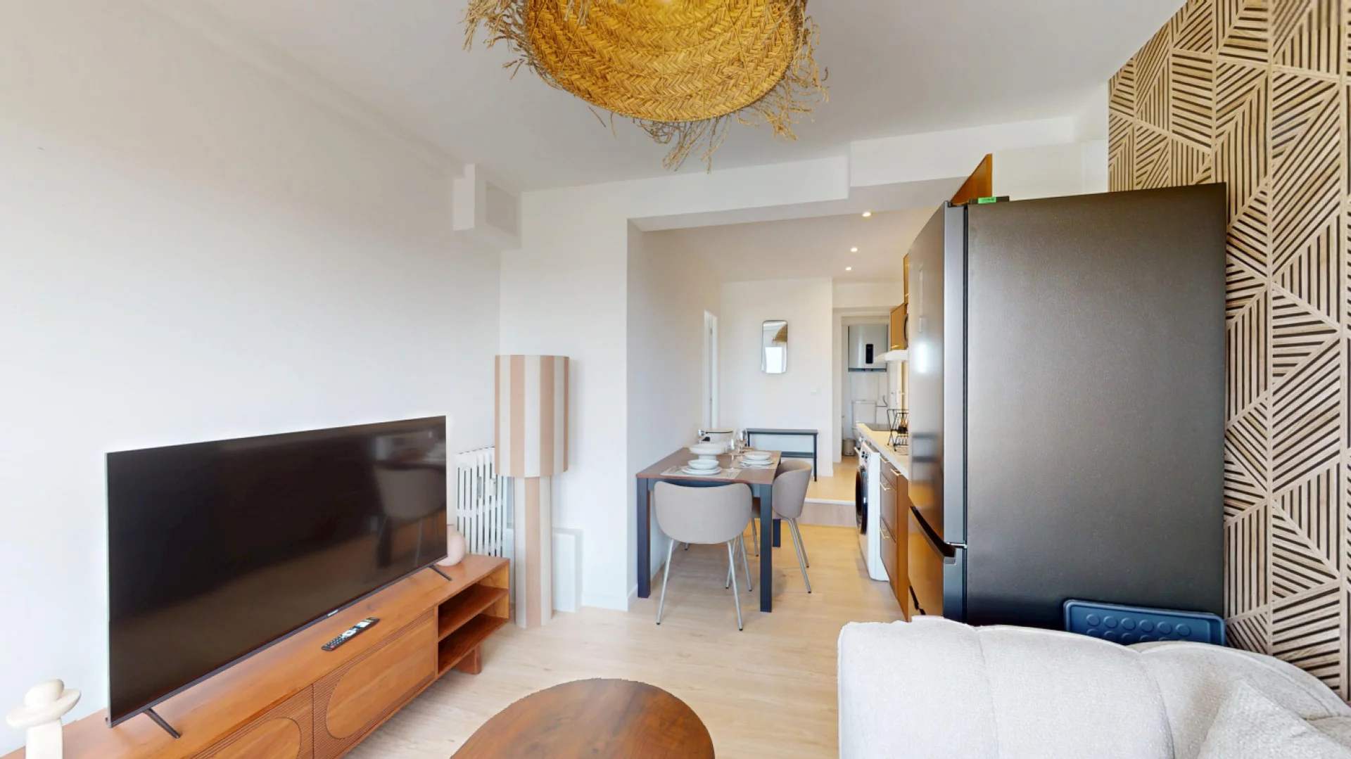 Bezahlbares Zimmer fĂĽr Studenten mit ausreichender Beleuchtung in