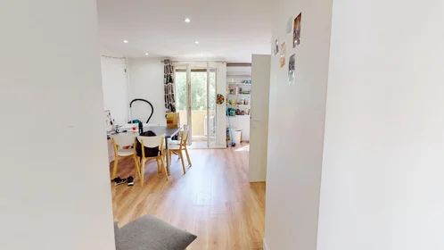 Privatzimmer in der 126. Rue Des Remparts, bild 17 von 18