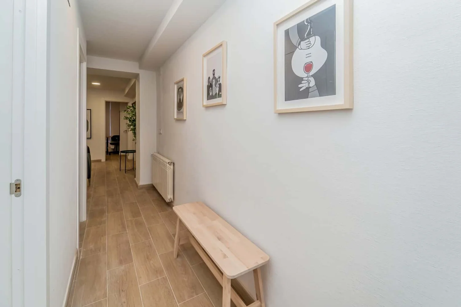 Chambre d'étudiant économique avec emplacement pratique dans