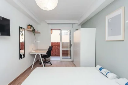 Chambre privée à Carrer de Tetuan, 4, 5º puerta 1, 43205 Reus, Tarragona, Spain, image 4 de 45