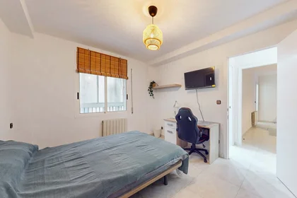 Habitación privada en Av. dels Països Catalans, 34, pt b, 43206 Reus, Tarragona, Spain, imagen 3 de 28