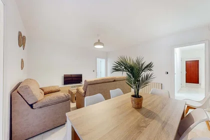 Habitación privada en Av. dels Països Catalans, 34, pt b, 43206 Reus, Tarragona, Spain, imagen 9 de 28