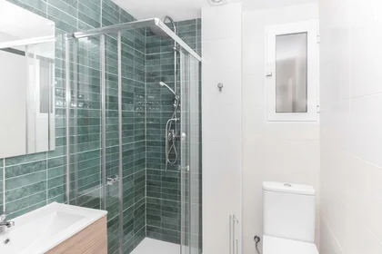 Quarto privado em Carrer de la Font Roja, 8, 7º a, Patraix, 46007 València, Valencia, Spain, imagem 19 de 38