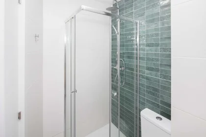 Quarto privado em Carrer de la Font Roja, 8, 7º a, Patraix, 46007 València, Valencia, Spain, imagem 35 de 38