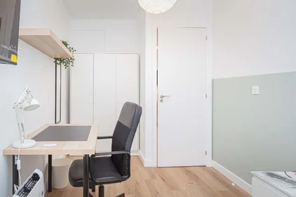 Habitación privada en C/ de Quinto de Ebro, 24, Delicias, 50017 Zaragoza, Spain, imagen 3 de 36