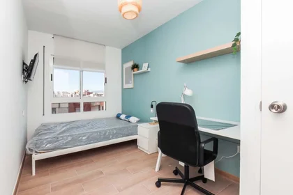 Chambre privée à Av. del Carrilet, 40, puerta 2, 43204 Reus, Tarragona, Spain, image 4 de 49