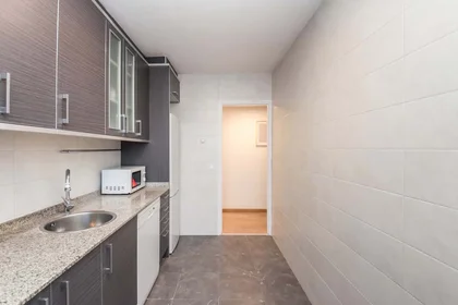 Chambre privée à Av. del Carrilet, 40, puerta 2, 43204 Reus, Tarragona, Spain, image 48 de 49