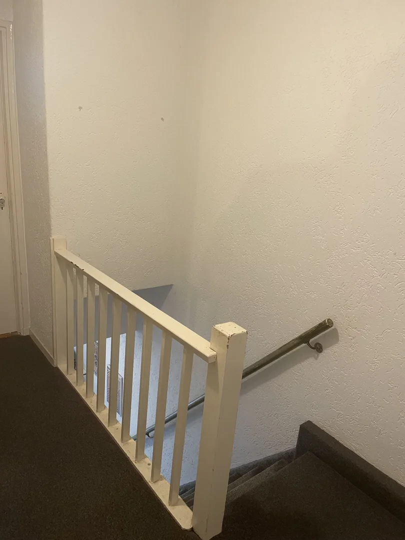Economical student room with convenient location in 