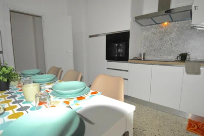 Private room at Viale Gaetano Storchi, image 6 of 14