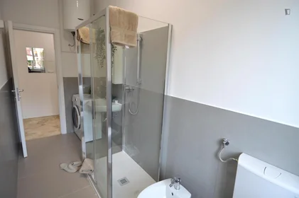 Özel oda konumu Viale Gaetano Storchi, 10 14 görüntüsü