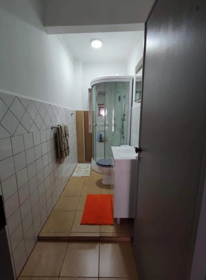 Economical student room with convenient location in 