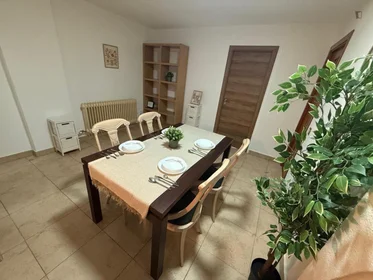 Private room at Avenida de las Provincias, image 11 of 20