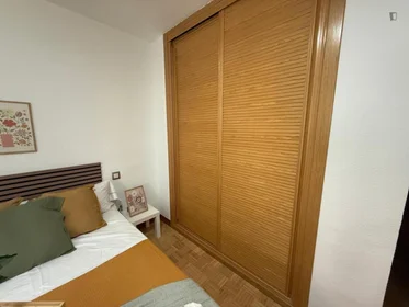 Private room at Avenida de las Provincias, image 7 of 20