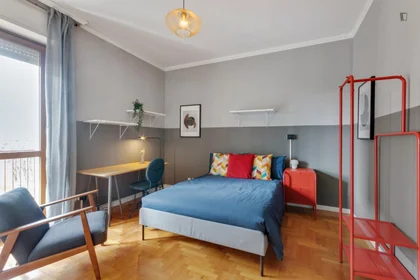 Günstiges Privatzimmer in {area}