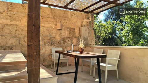 Private room at Carrer del Cardenal Rossell, image 17 of 19