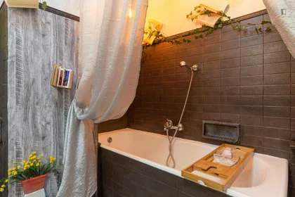 Quarto privado em Via San Francesco D'Assisi, imagem 17 de 22