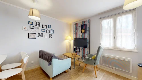 Quarto privado em 8 Rue Camy, imagem 12 de 14