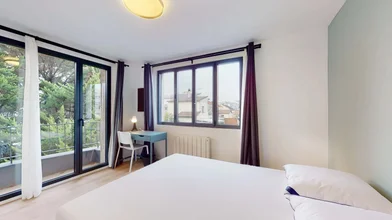 Stanza privata in 17b rue Pierre Honfroy Ivry-sur-Seine 94205 FR, immagine 1 di 16