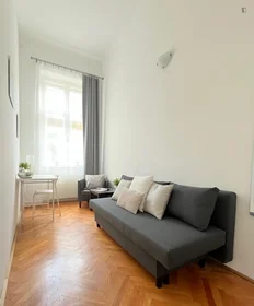 Quarto privado em Hársfa utca, imagem 2 de 25