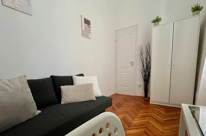 Quarto privado em Hársfa utca, imagem 11 de 31