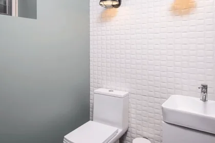 Quarto privado em Hart St, Bedford-Stuyvesant, imagem 6 de 10