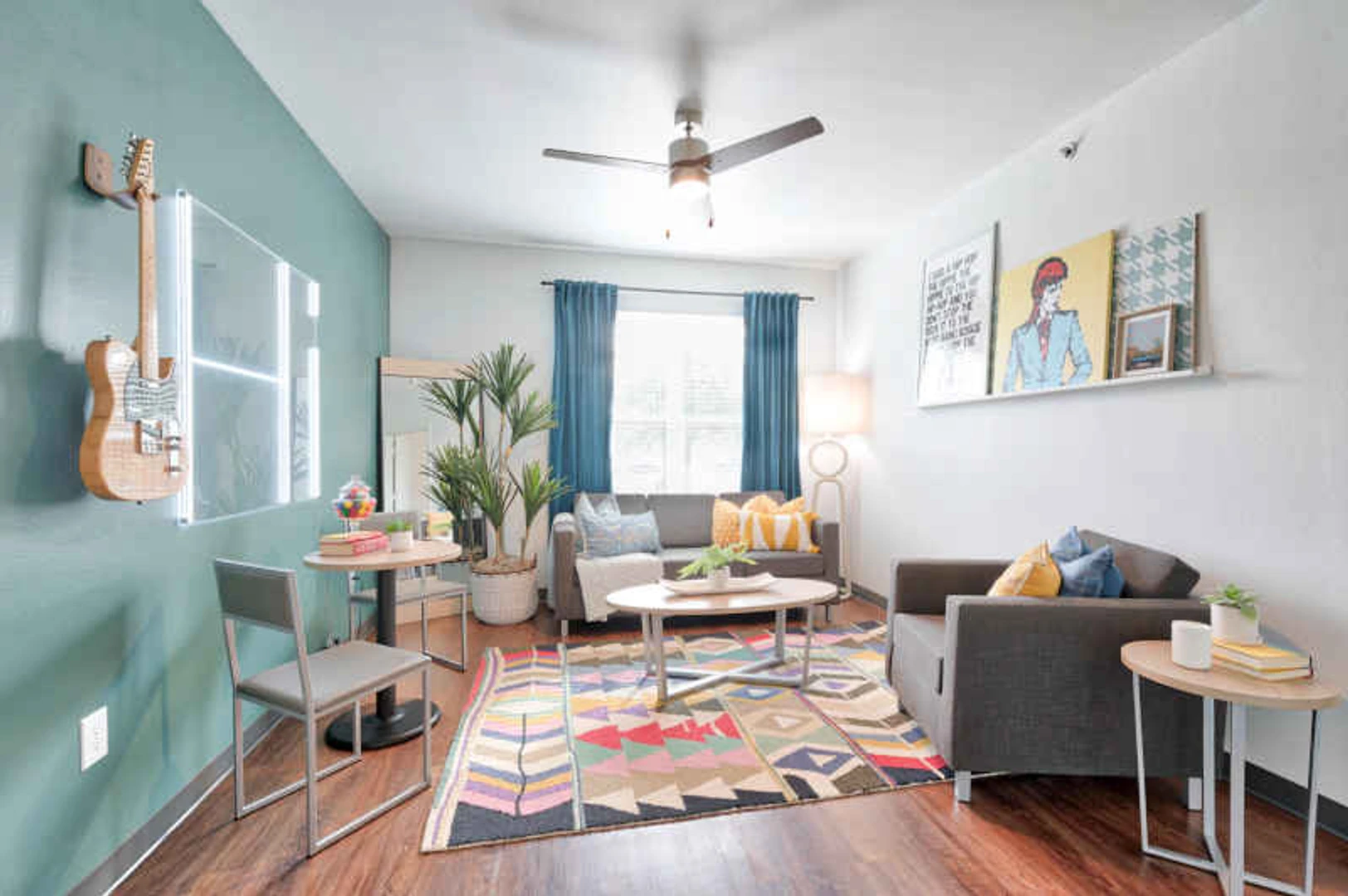 Modern and bright flat in Bryan