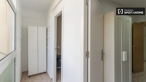 Privatzimmer in der Carrer de Besalú, bild 17 von 19