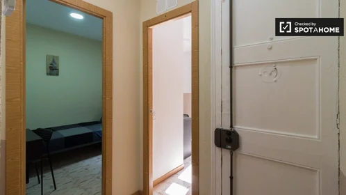 Privatzimmer in der Carrer de Besalú, bild 7 von 19