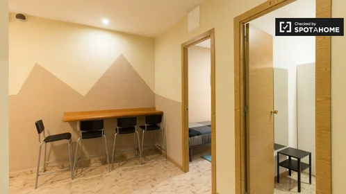 Privatzimmer in der Carrer de Besalú, bild 9 von 19