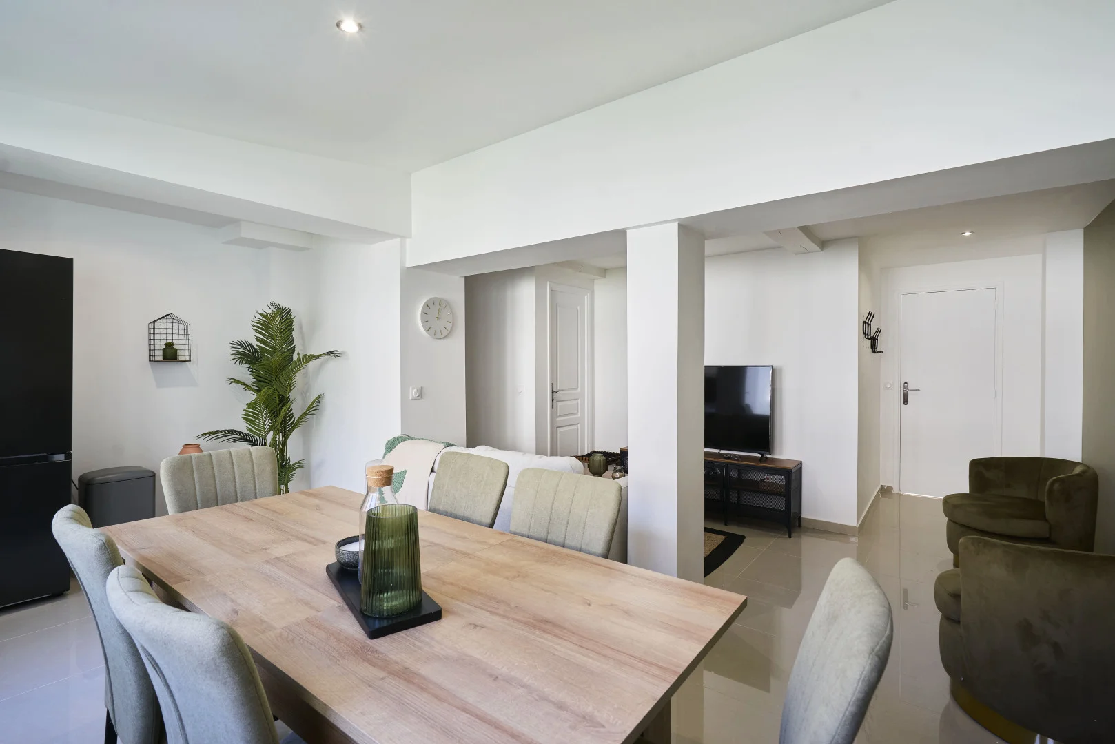 Habitación estudiantil amplia y cómoda en 