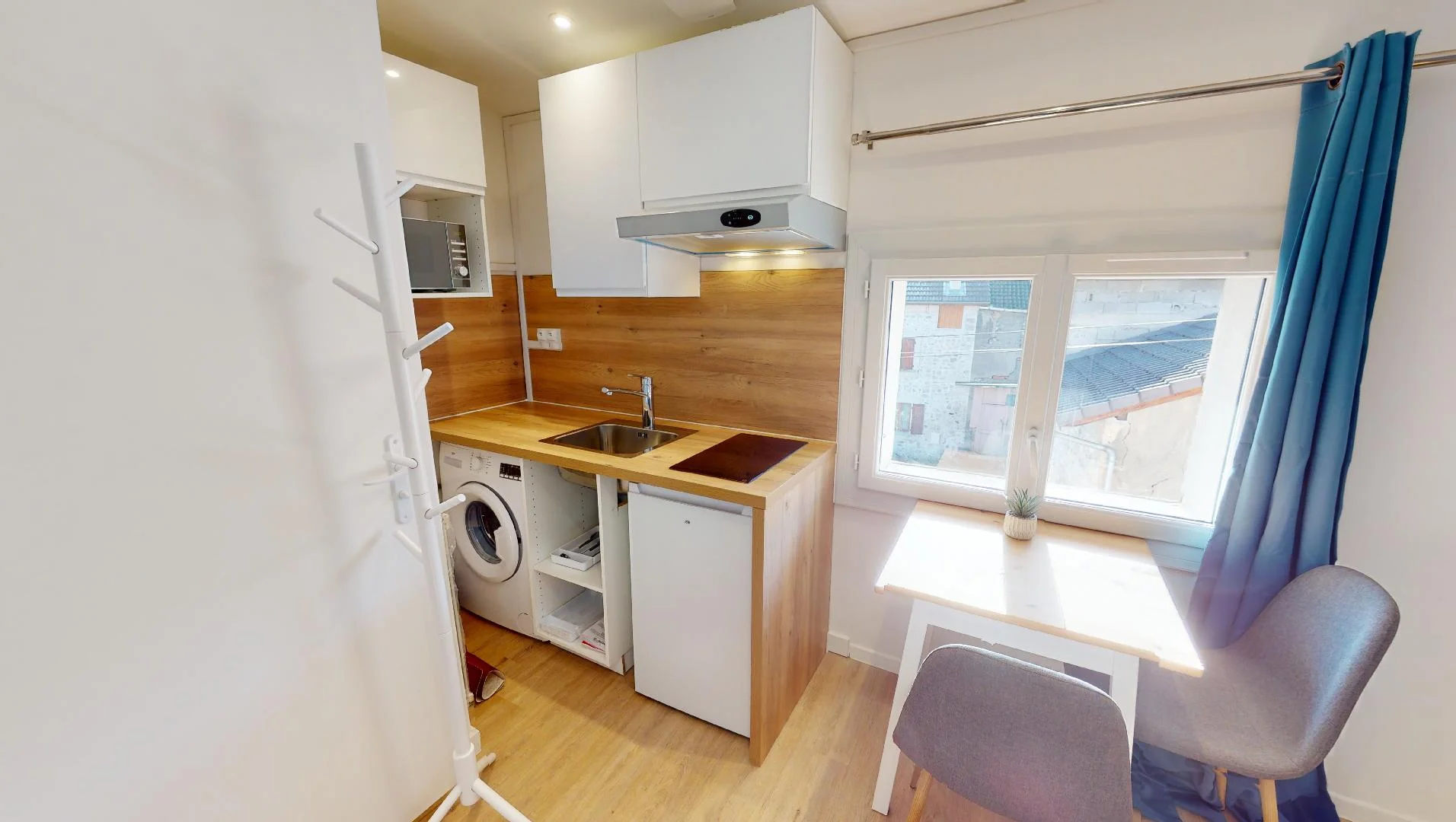 'de öğrenci dairesinde, tamamen mobilyalı kiralık oda