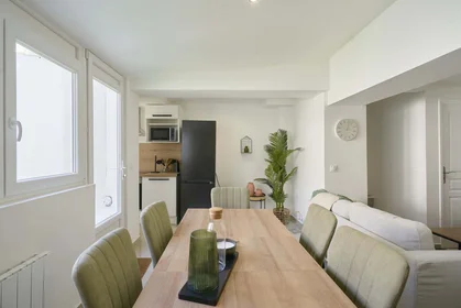 Chambre privée à 74 Rte de Paris, 80000 Amiens, France, image 13 de 21