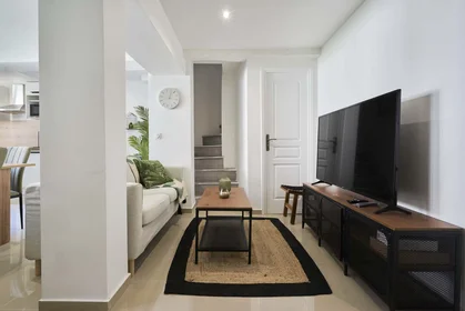 Chambre privée à 74 Rte de Paris, 80000 Amiens, France, image 7 de 21